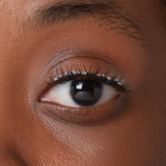 2-Piece Bundle of Halloween-Themed Accessories - Eyelashes & Press-on Nails NWT - Picture 7 of 10